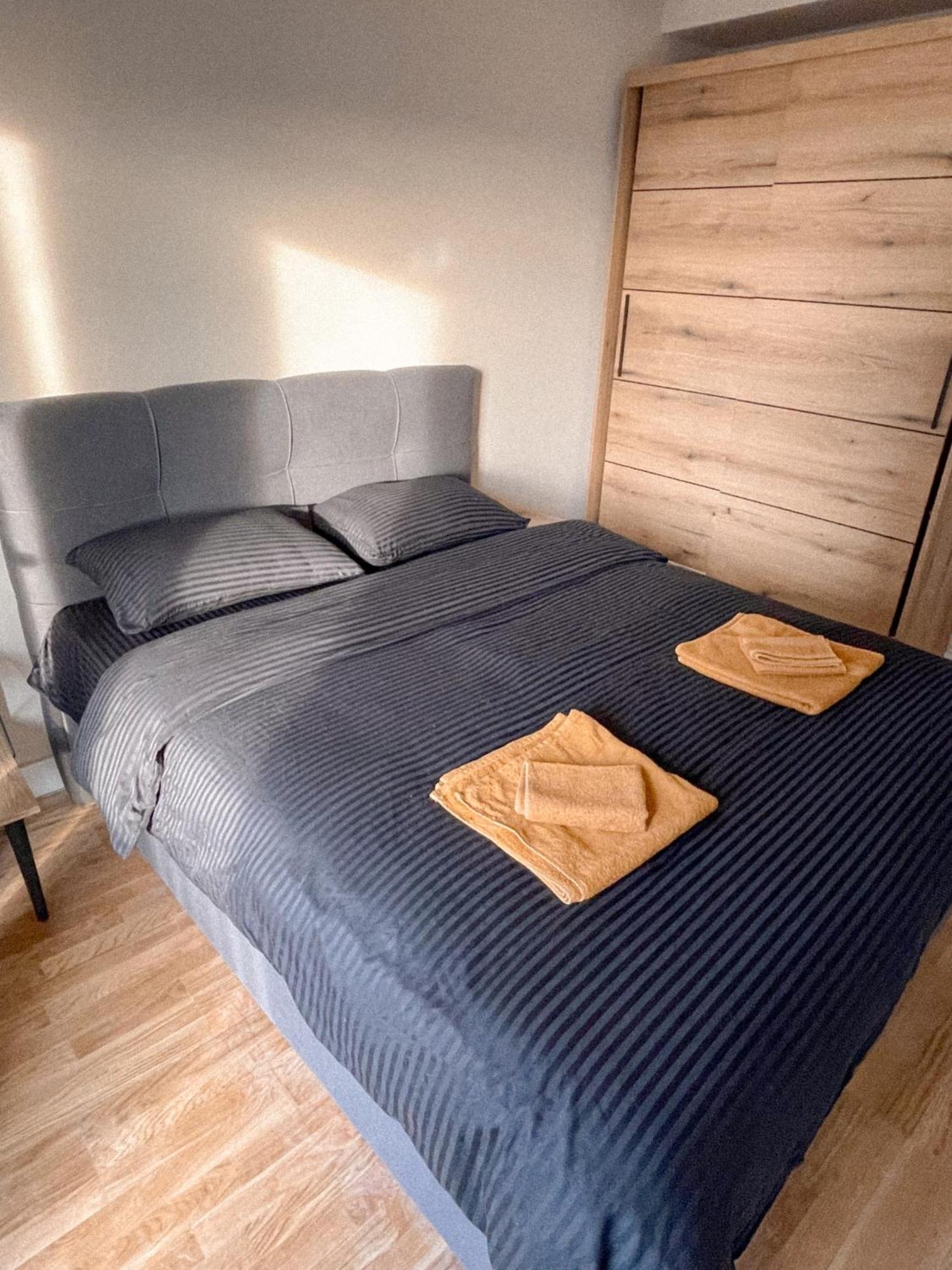 180° View Apartment In Diamond Building Skopje Extérieur photo
