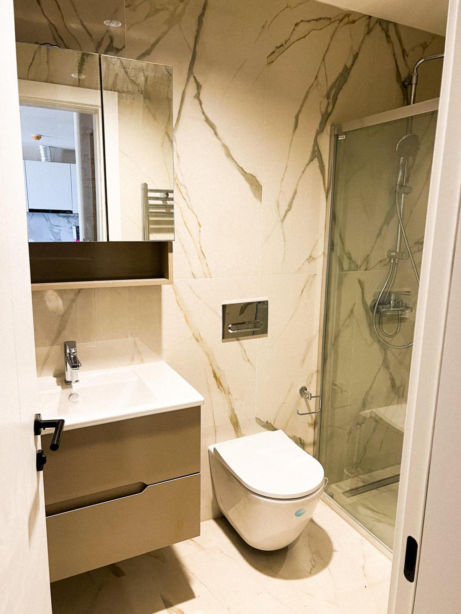 180° View Apartment In Diamond Building Skopje Extérieur photo