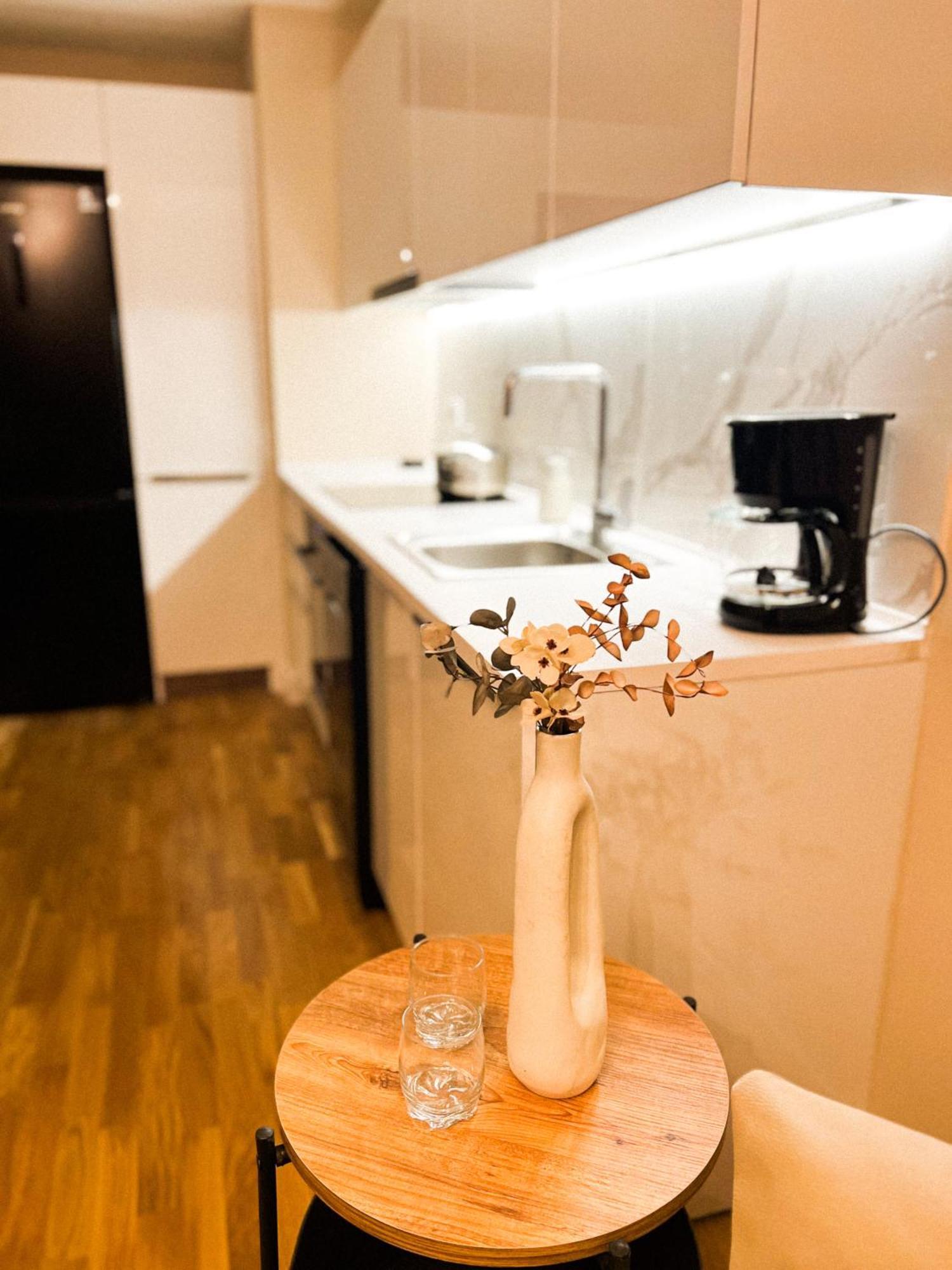 180° View Apartment In Diamond Building Skopje Extérieur photo