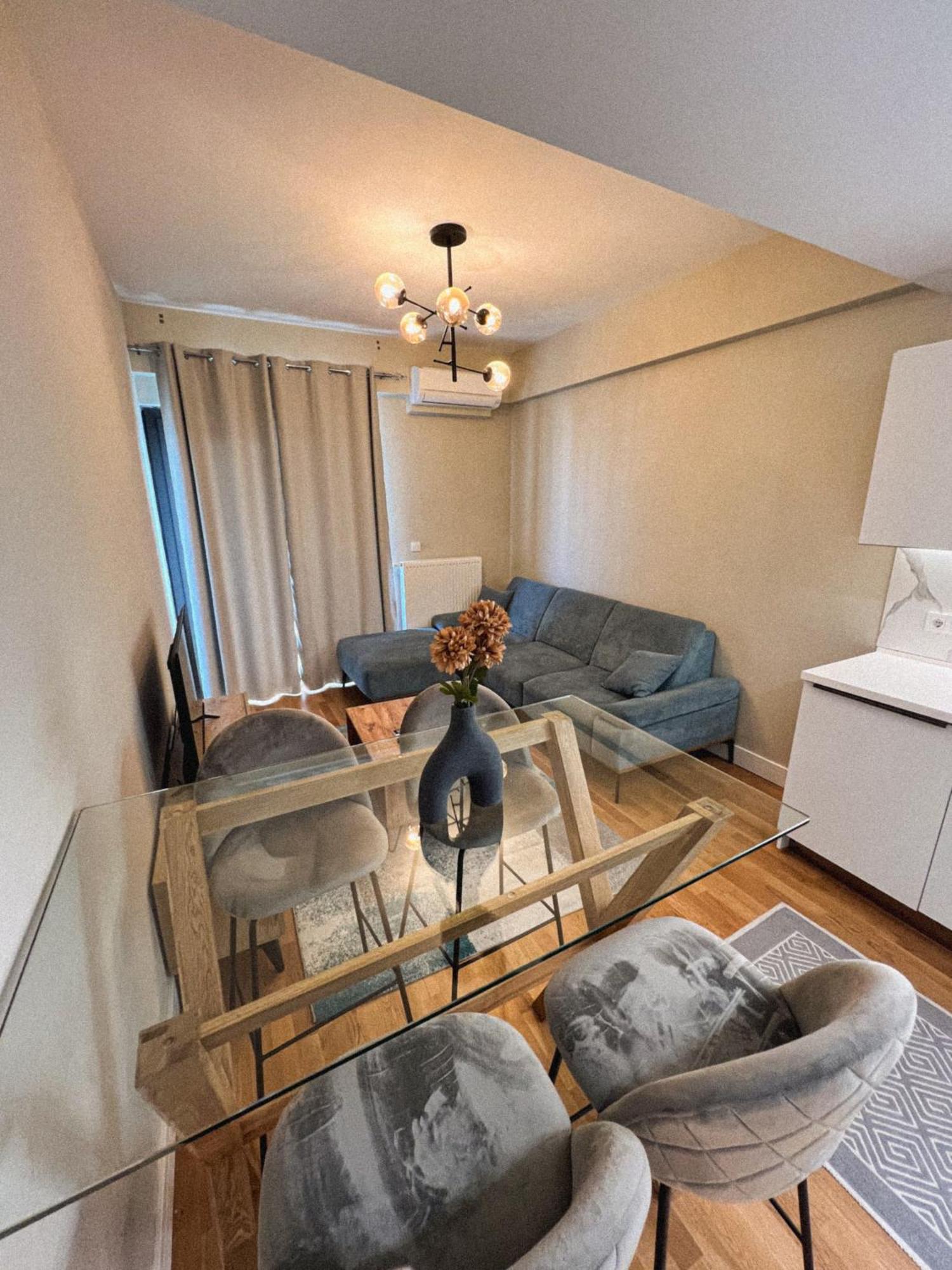 180° View Apartment In Diamond Building Skopje Extérieur photo