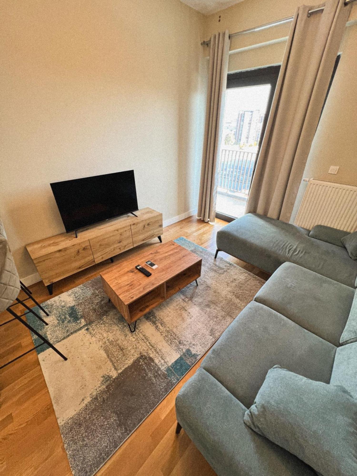 180° View Apartment In Diamond Building Skopje Extérieur photo