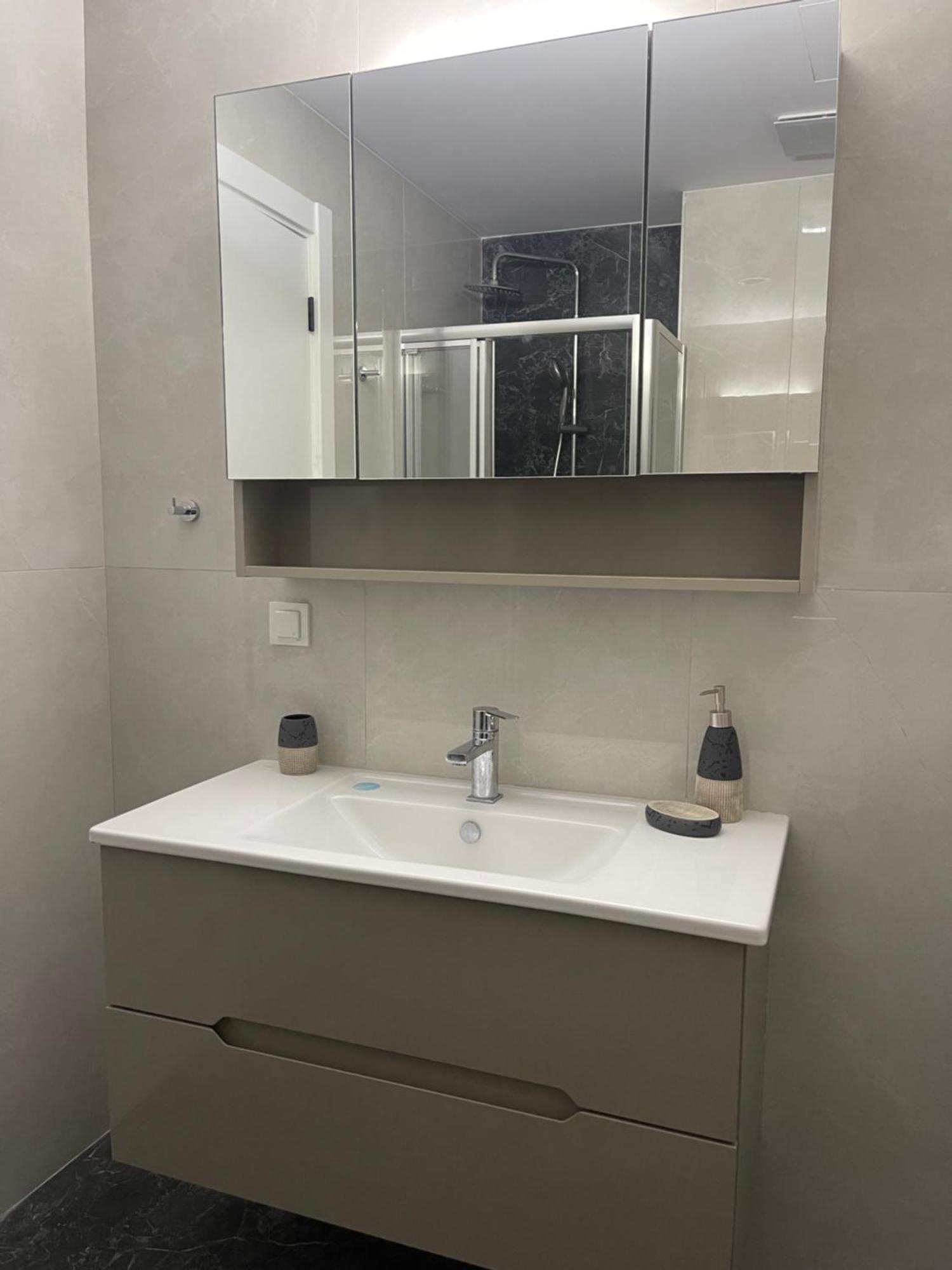 180° View Apartment In Diamond Building Skopje Extérieur photo